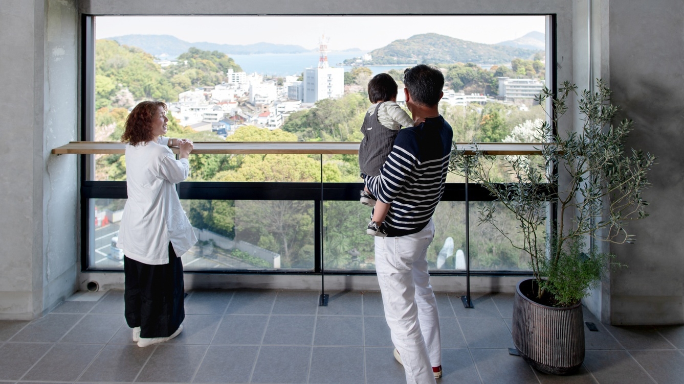 【宝楽焼き付！伊勢海老づくし会席×ダイニング食】お1人様につき4匹を贅沢に使った伊勢海老づくし