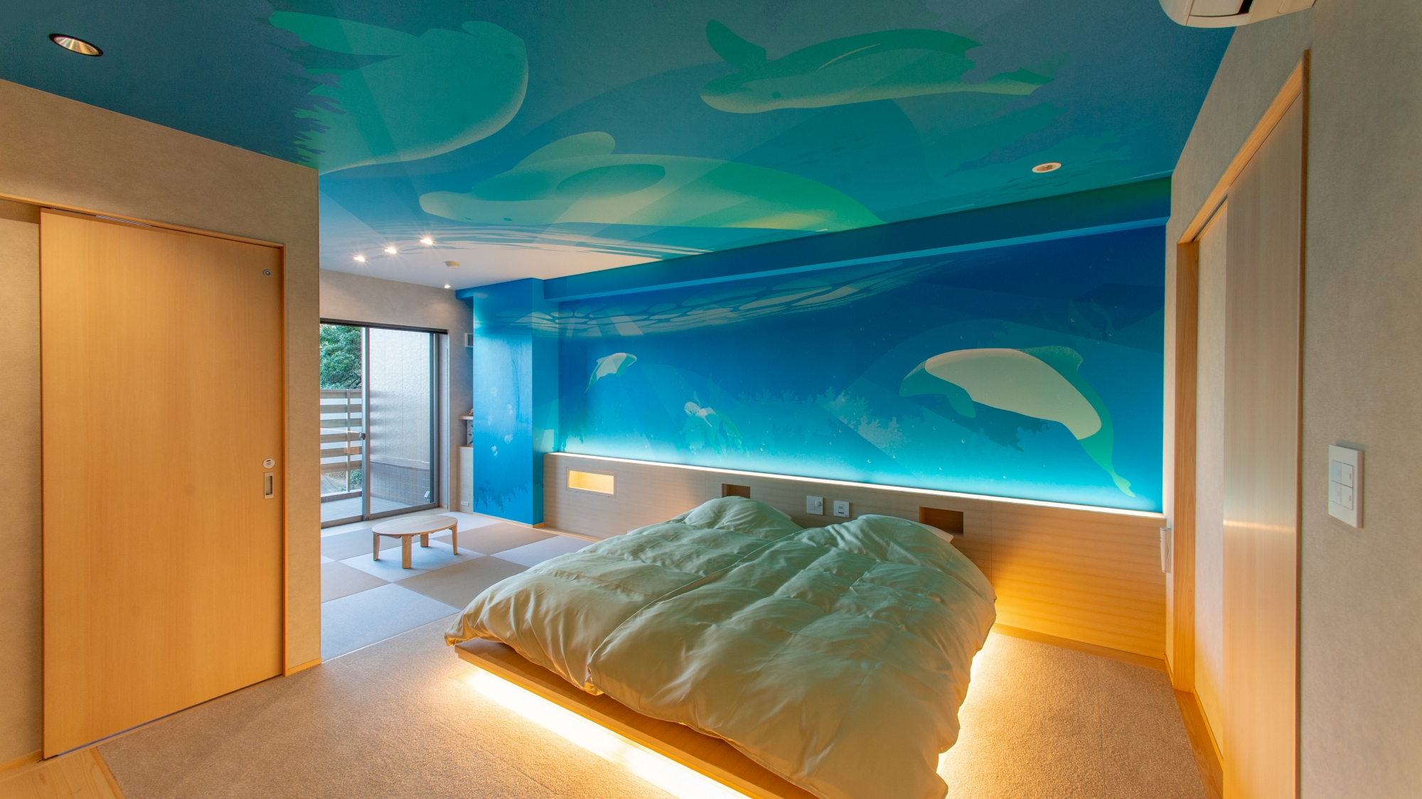 鳥羽水族館監修「ラッコブルー」露天風呂付和洋室（40㎡）