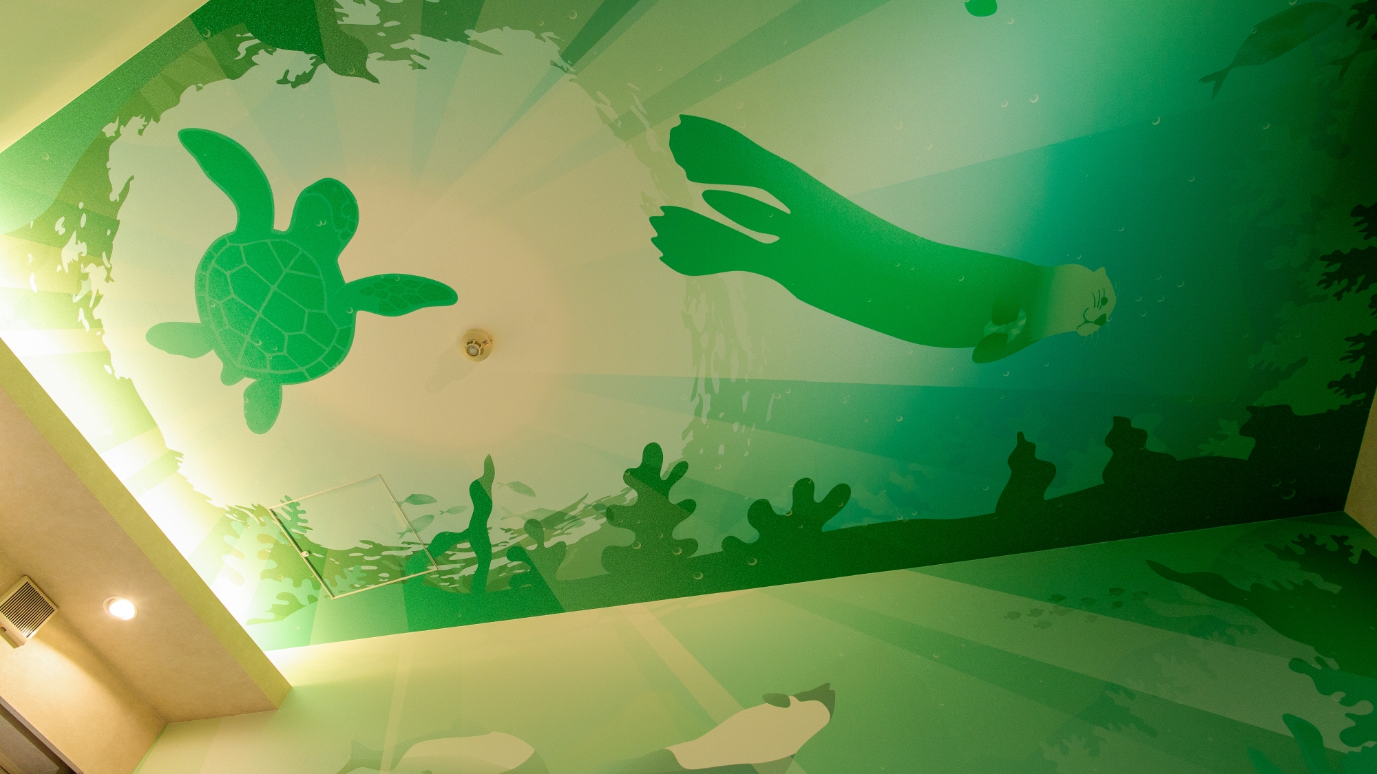 鳥羽水族館監修「ラッコグリーン」露天風呂付ダブル(33㎡）