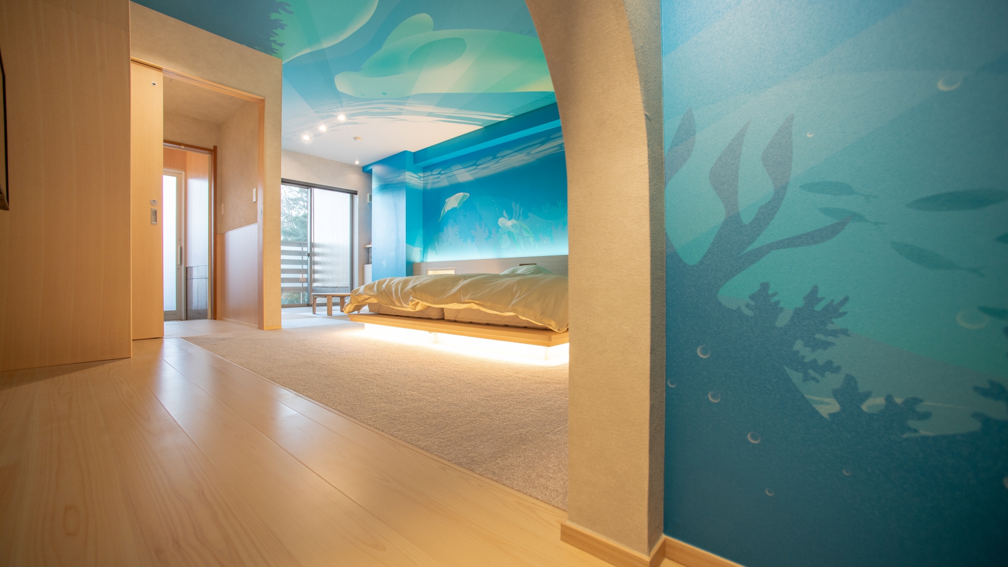 鳥羽水族館監修「ラッコブルー」露天風呂付和洋室（40㎡）