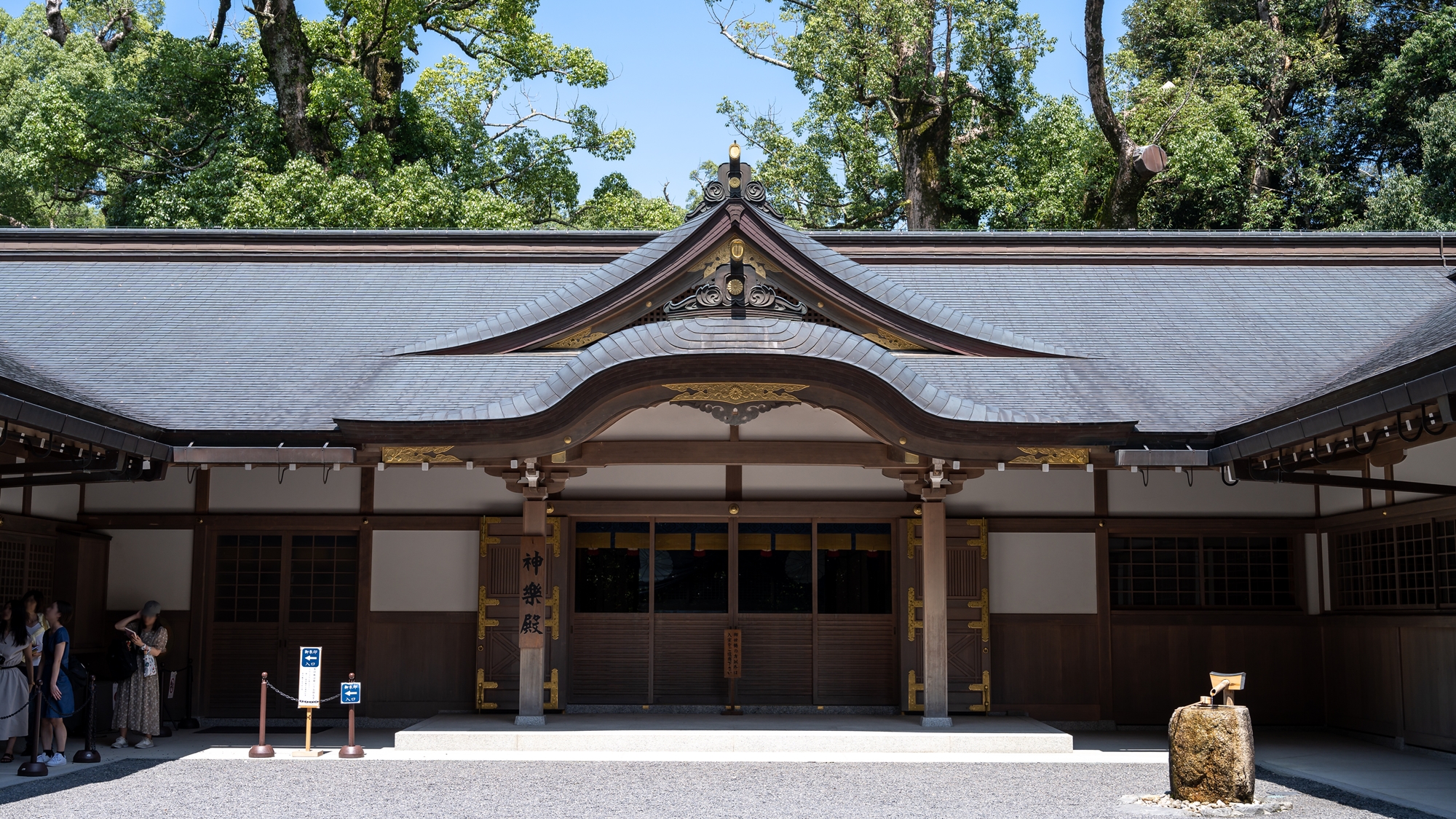 伊勢神宮神楽殿