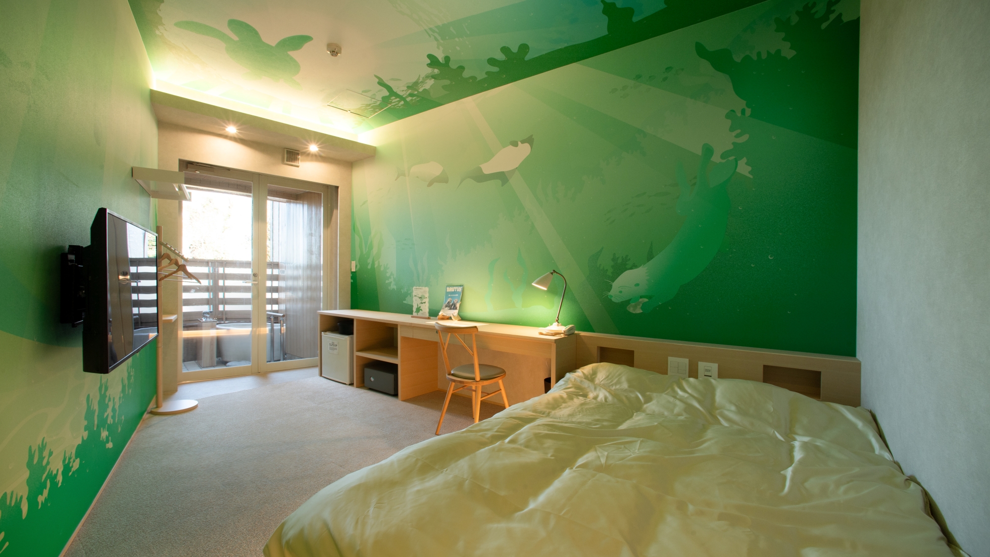 鳥羽水族館監修「ラッコグリーン」露天風呂付ダブル(33㎡）