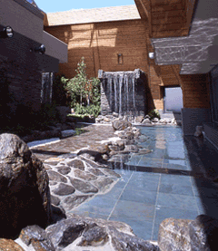 Open-air rooftop bath