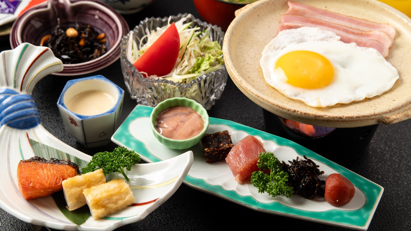 【朝食のみ】地元食材を活かした和朝食と、湯野の名湯で至福のひとときを