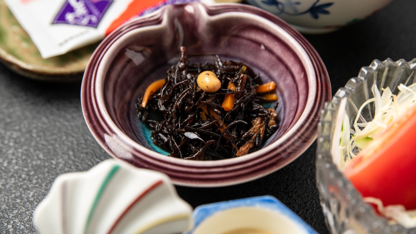 【朝食のみ】地元食材を活かした和朝食と、湯野の名湯で至福のひとときを