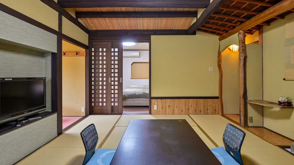 平家 -へいけ-（和洋室）日本庭園側