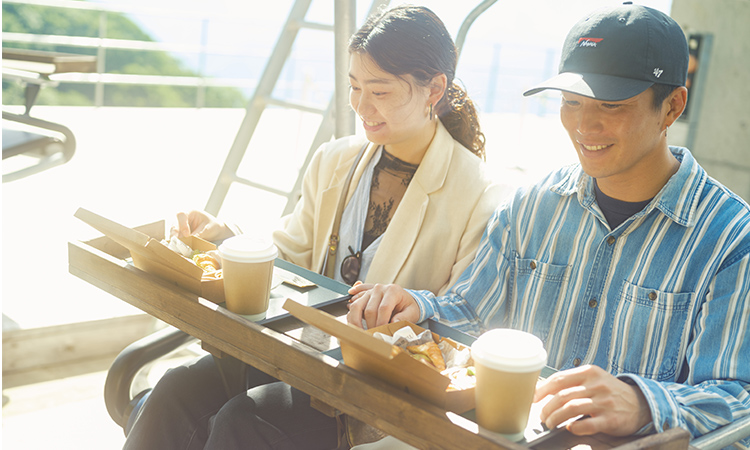 空飛ぶレストラン「Breakfast in the sky」