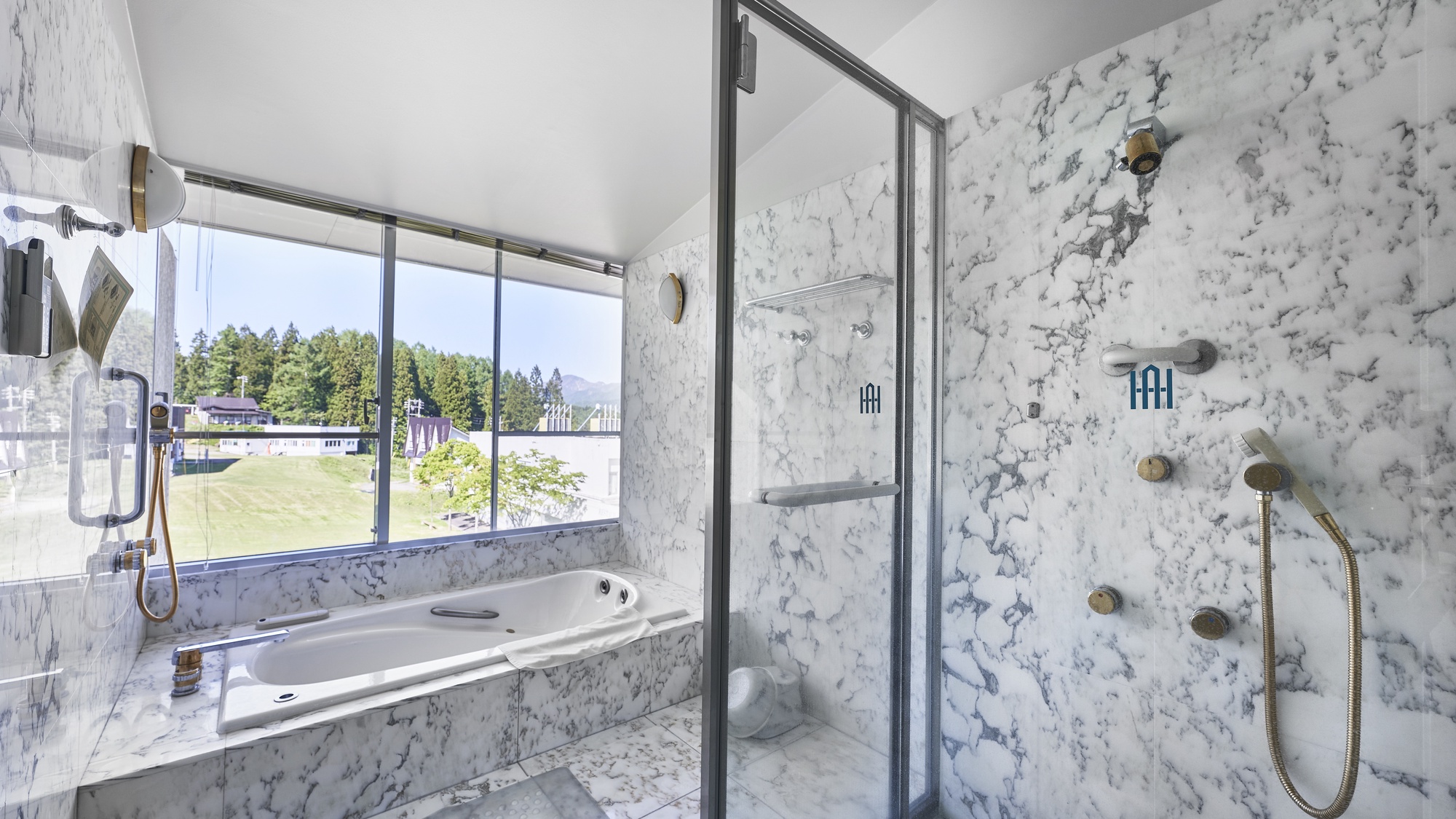 アルプススイート100平米