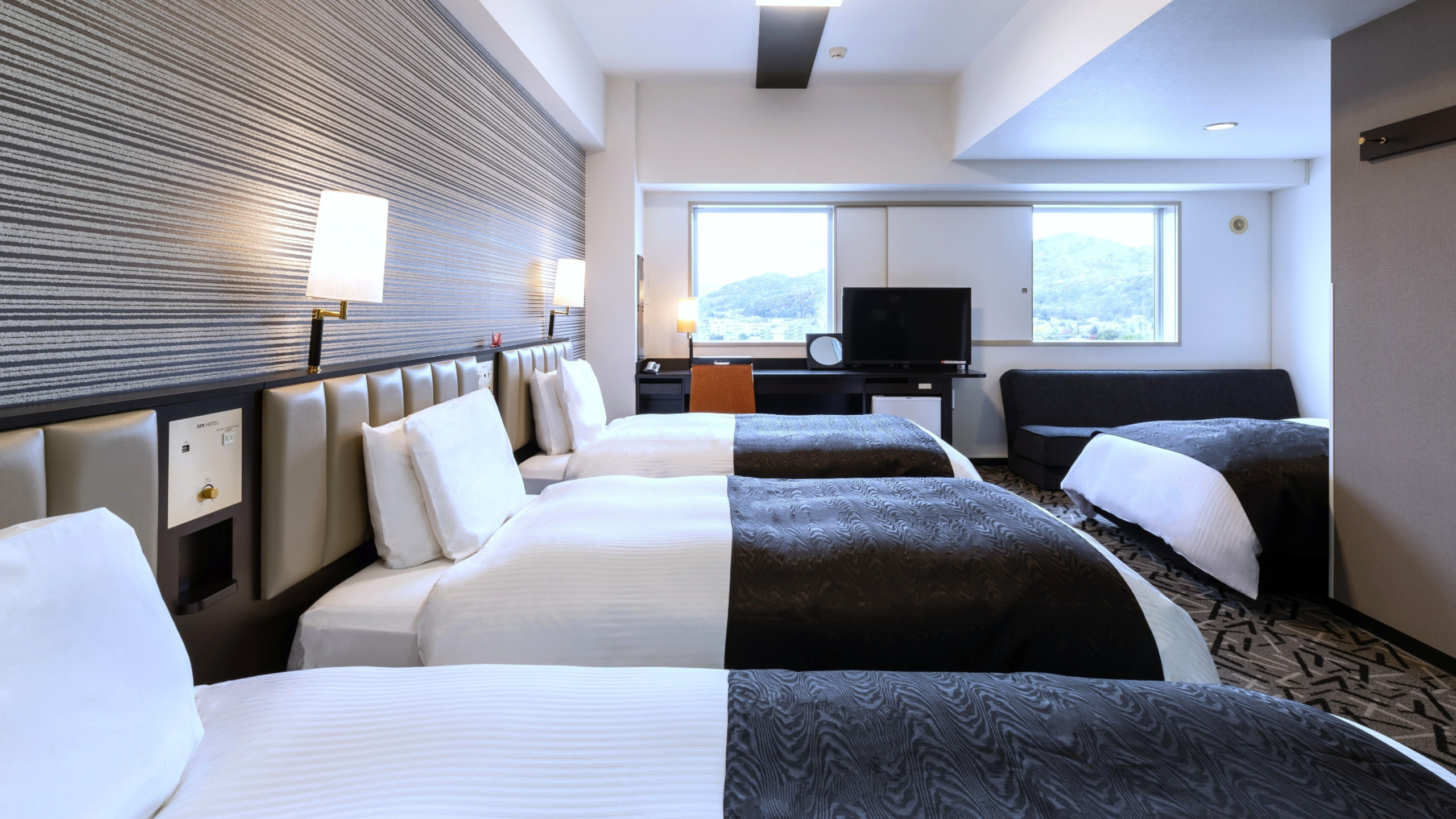 フォースルーム　広さ32㎡