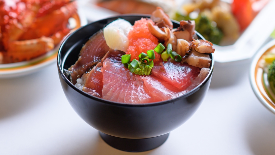 朝食ブッフェ 海鮮丼