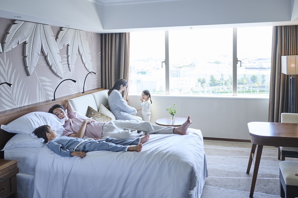 東京ディズニーシー(R)25周年“スパークリング・ジュビリー”連動宿泊プラン・オリジナルグッズ付き