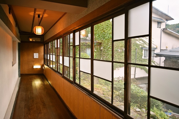 朝食付きプラン！夕食無し飲食持ち込み大歓迎。のんびり温泉を満喫♪