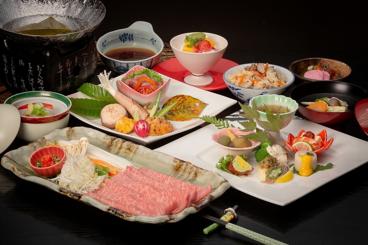 【小学生一律8，800円】冬のファミリープラン！冬の思い出をぜひ河鹿荘で♪〜夕朝食半個室〜