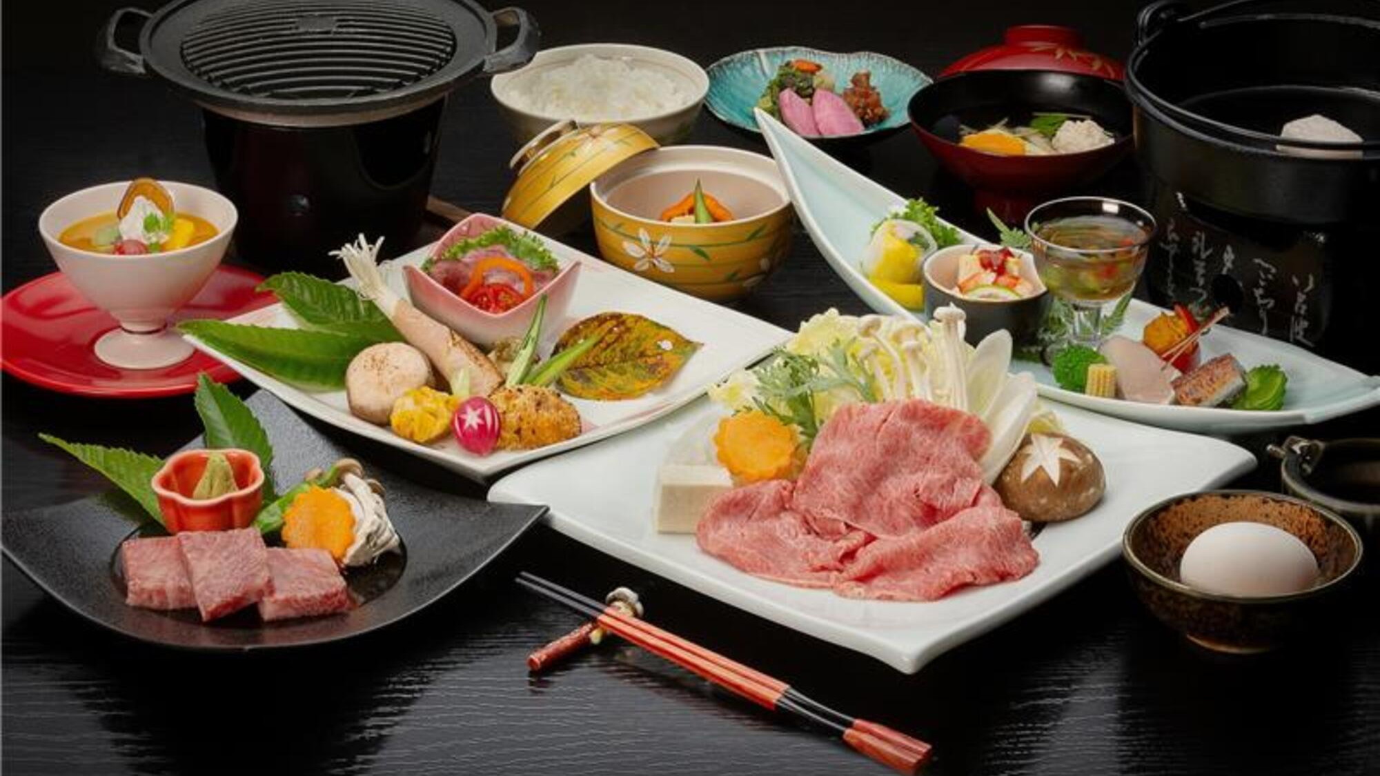 【米沢牛肉三昧膳】※画像は米沢牛すき焼きとステーキ