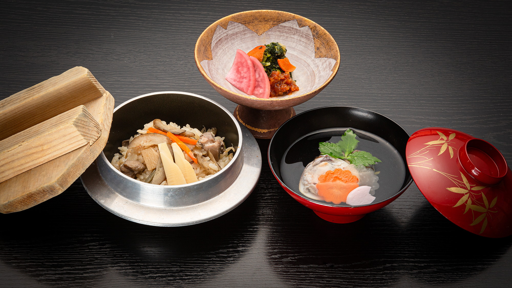 【桜御膳】食事・吸椀・香の物