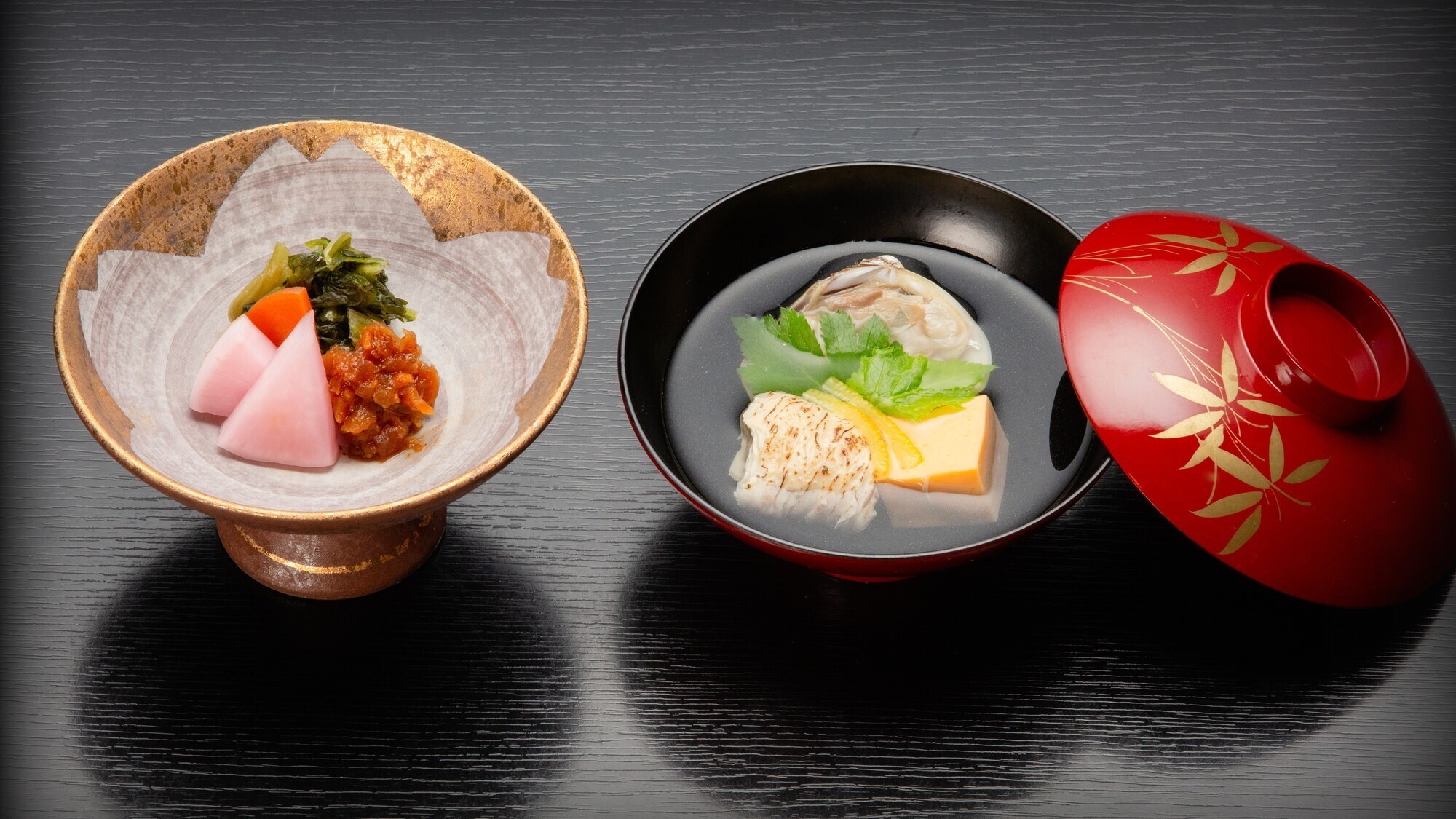 【吸 椀】蛤・雲丹豆腐・焼目湯葉