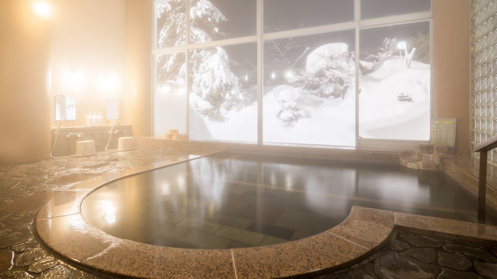 ◆広～い「貸切温泉・家族風呂」。(到着時、先着順)ご宿泊のお客様は【 無料 】です。