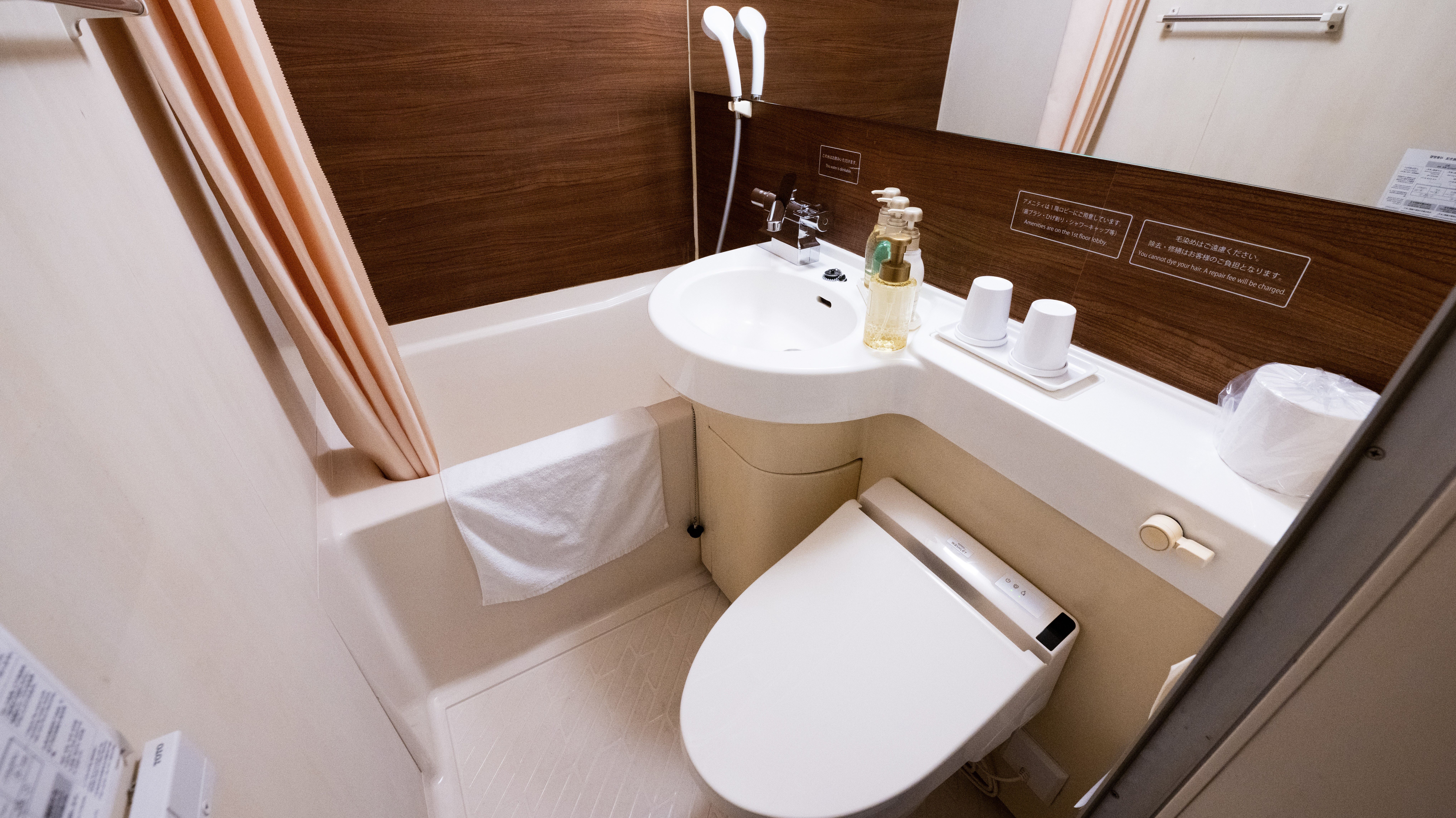 *シングルルーム：バス・トイレ完備で日々の疲れをリフレッシュいただけます。