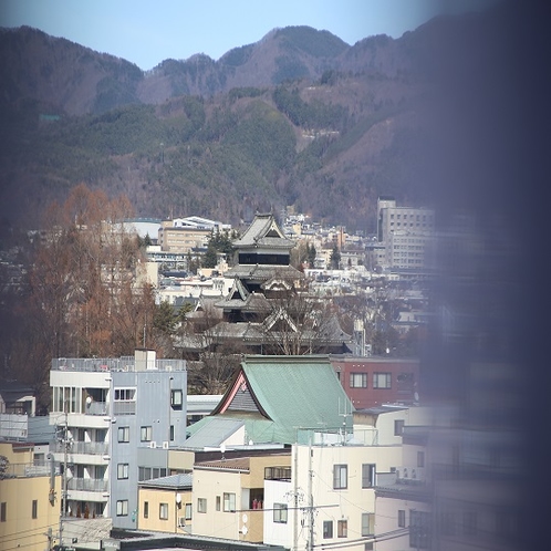◆客室からの松本城　客室から国宝松本城が望めます（一部客室）
