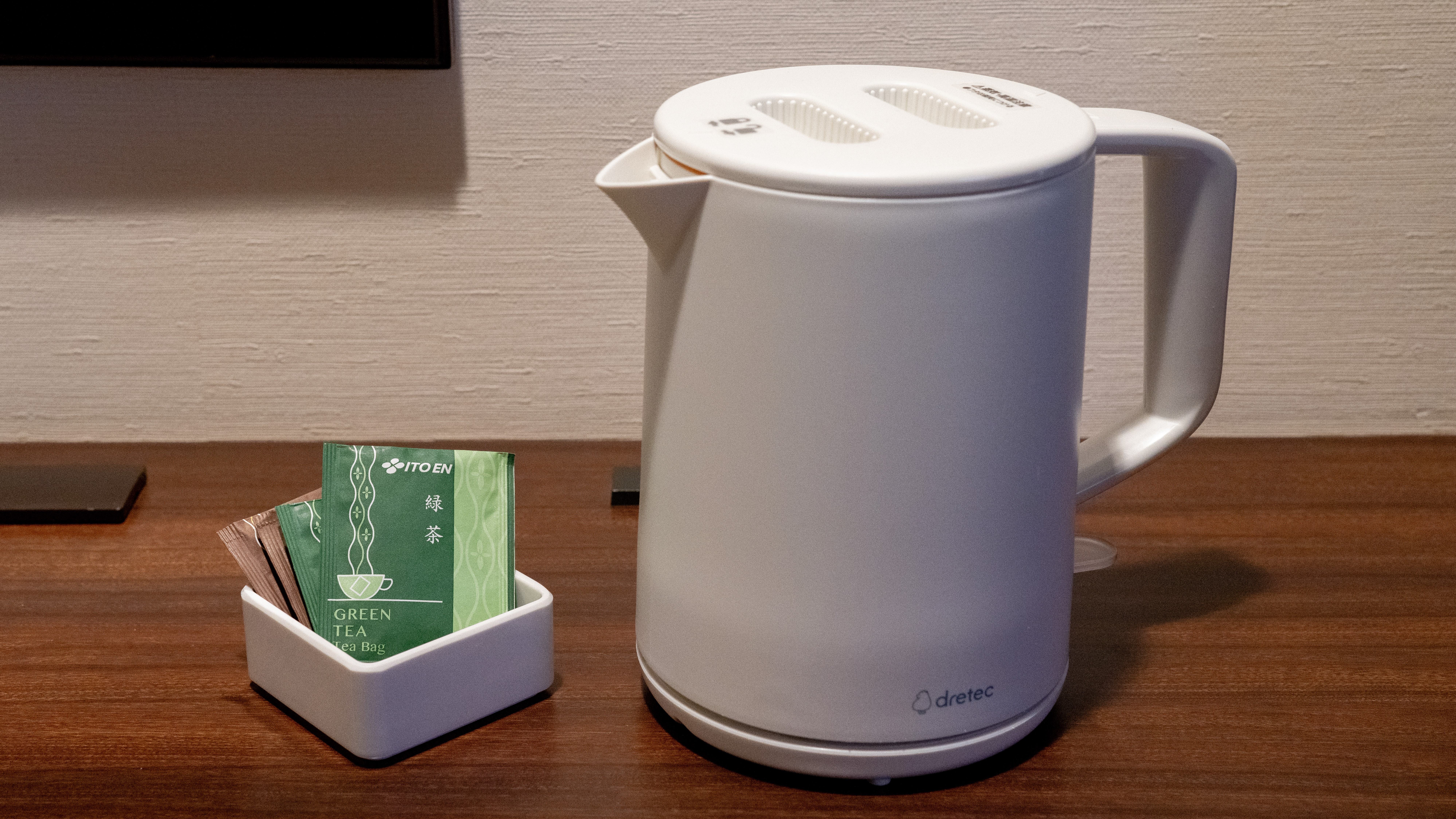 *客室：電気ケトルを完備しておりますのでご自由にお使いください。