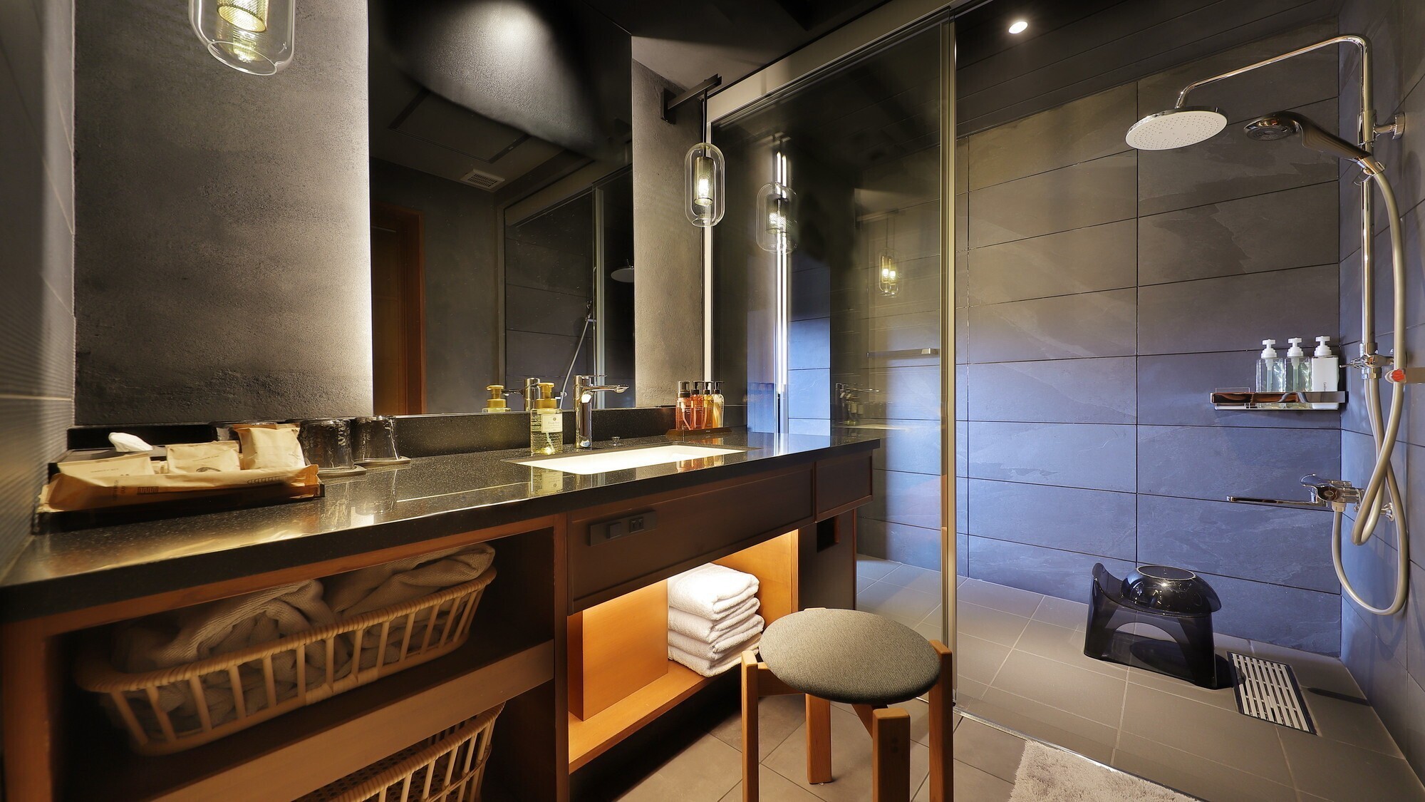 【古窯スイート和洋室】2024年リニューアル！全てが最上級。ワンランク上のくつろぎを