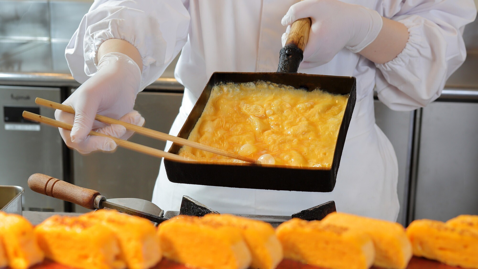 【朝食ビュッフェ】オープンキッチンで愉しむ古窯秘伝の厚焼き玉子