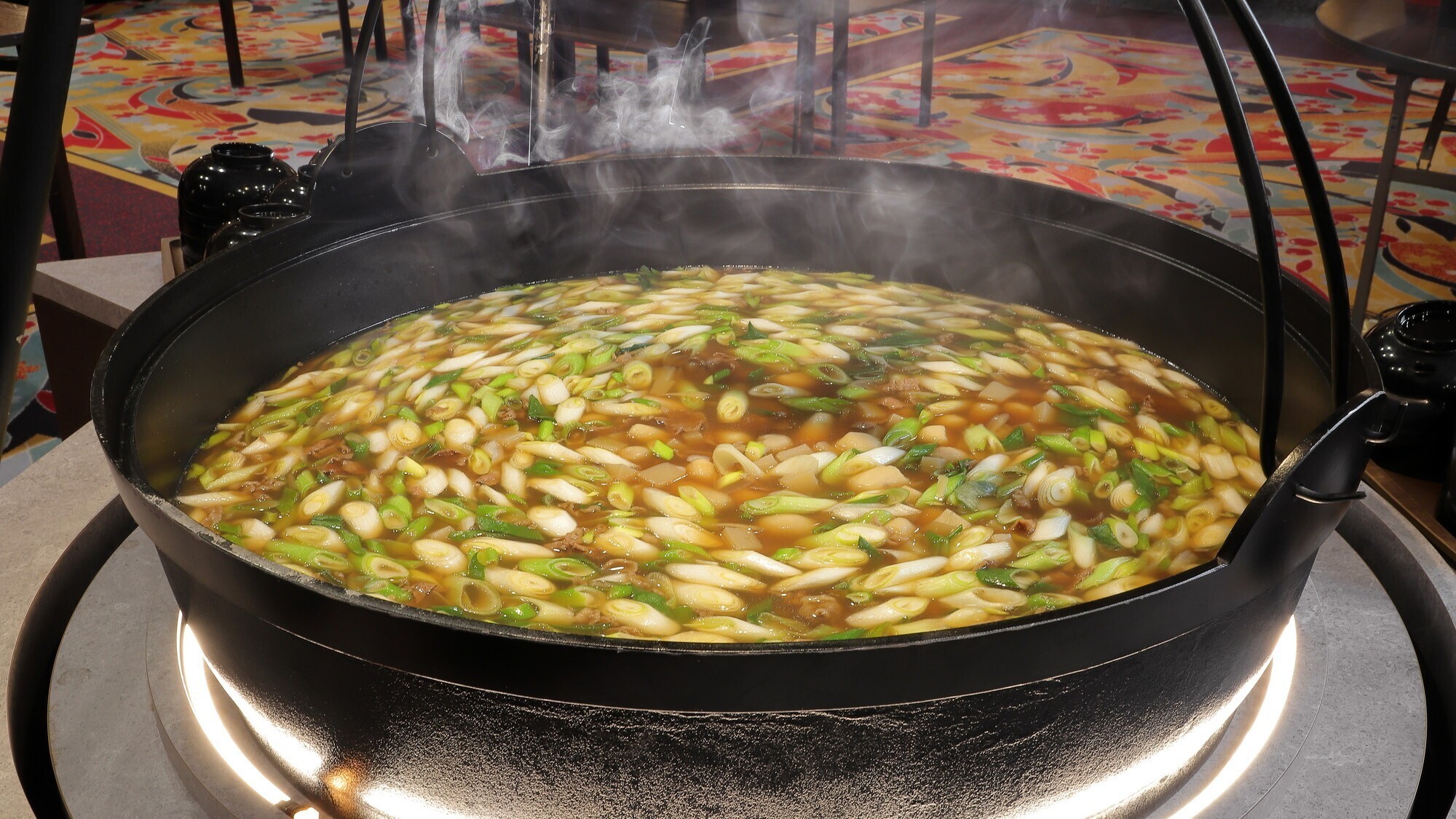 【朝食ブュッフェ】地元食材をふんだんに使った山形名物の芋煮を特大鍋でご用意。