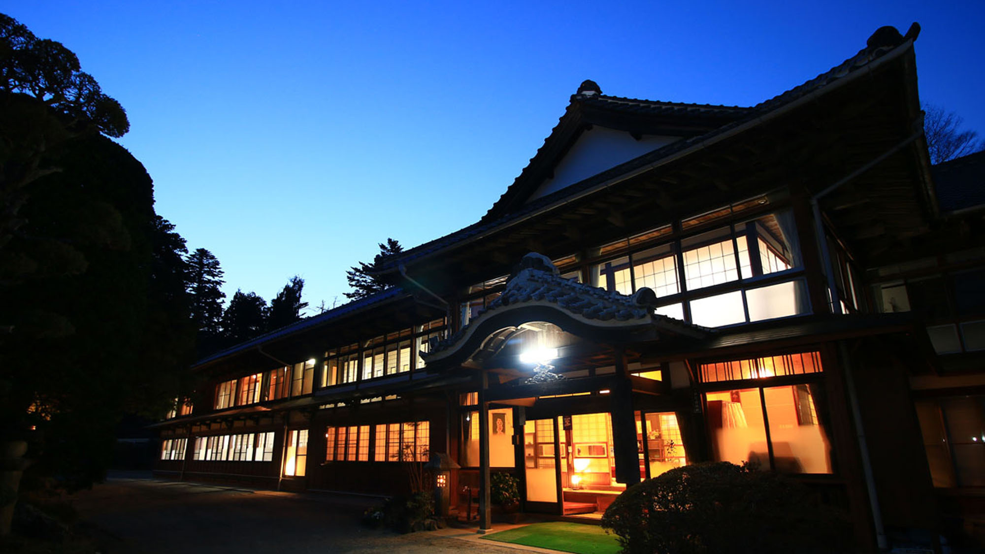 ビジネスに！リーズナブルに！築100年の旅館でふらり温泉旅【素泊まり】