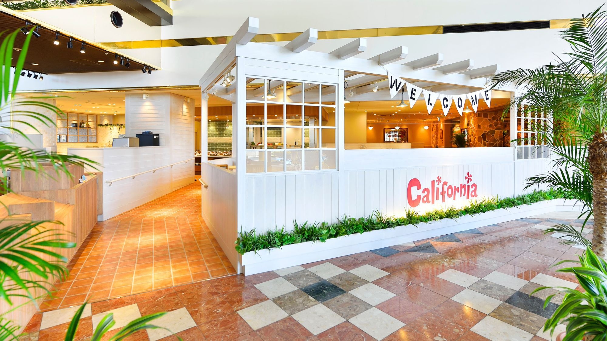  A5ランク黒毛和牛＆ストロベリースイーツディナービュッフェ付プラン(夕食付／パークチケット購入可)