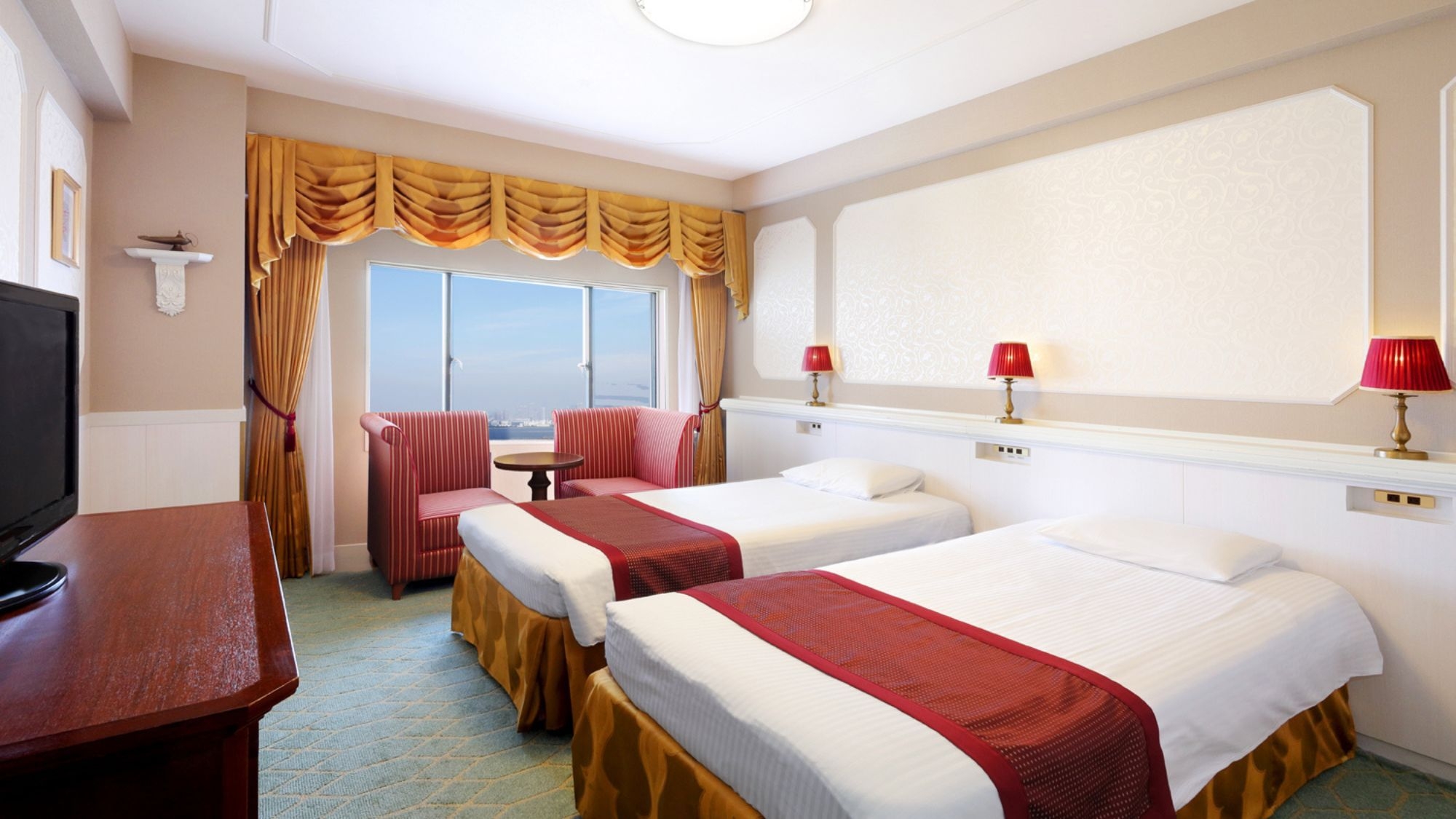 【駐車場無料特典】夏旅満喫♪車でも安心　夢のつづきをお部屋で(お食事なし／パークチケット購入可能)