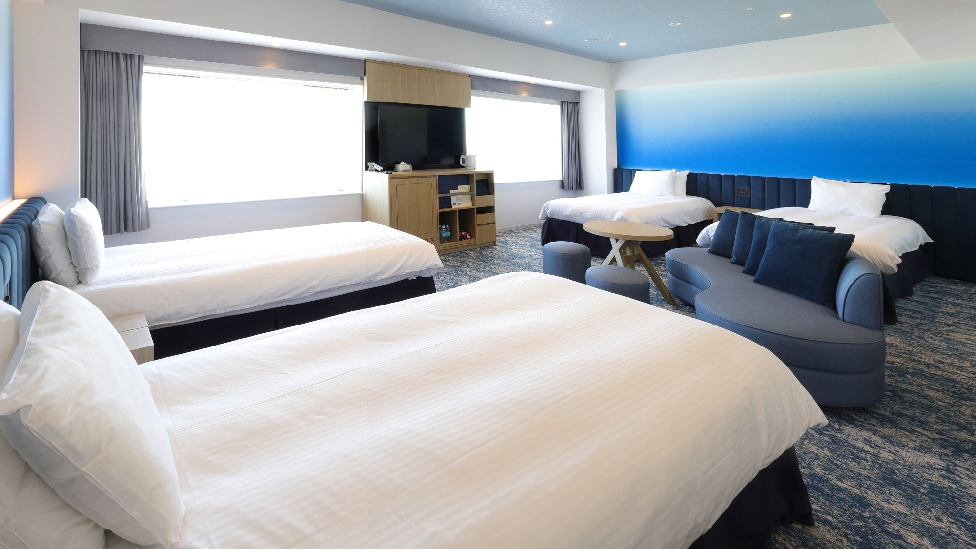 ダブルボウル洗面台で、3世代や女子会ステイにおすすめ『コンフォートファミリールーム』