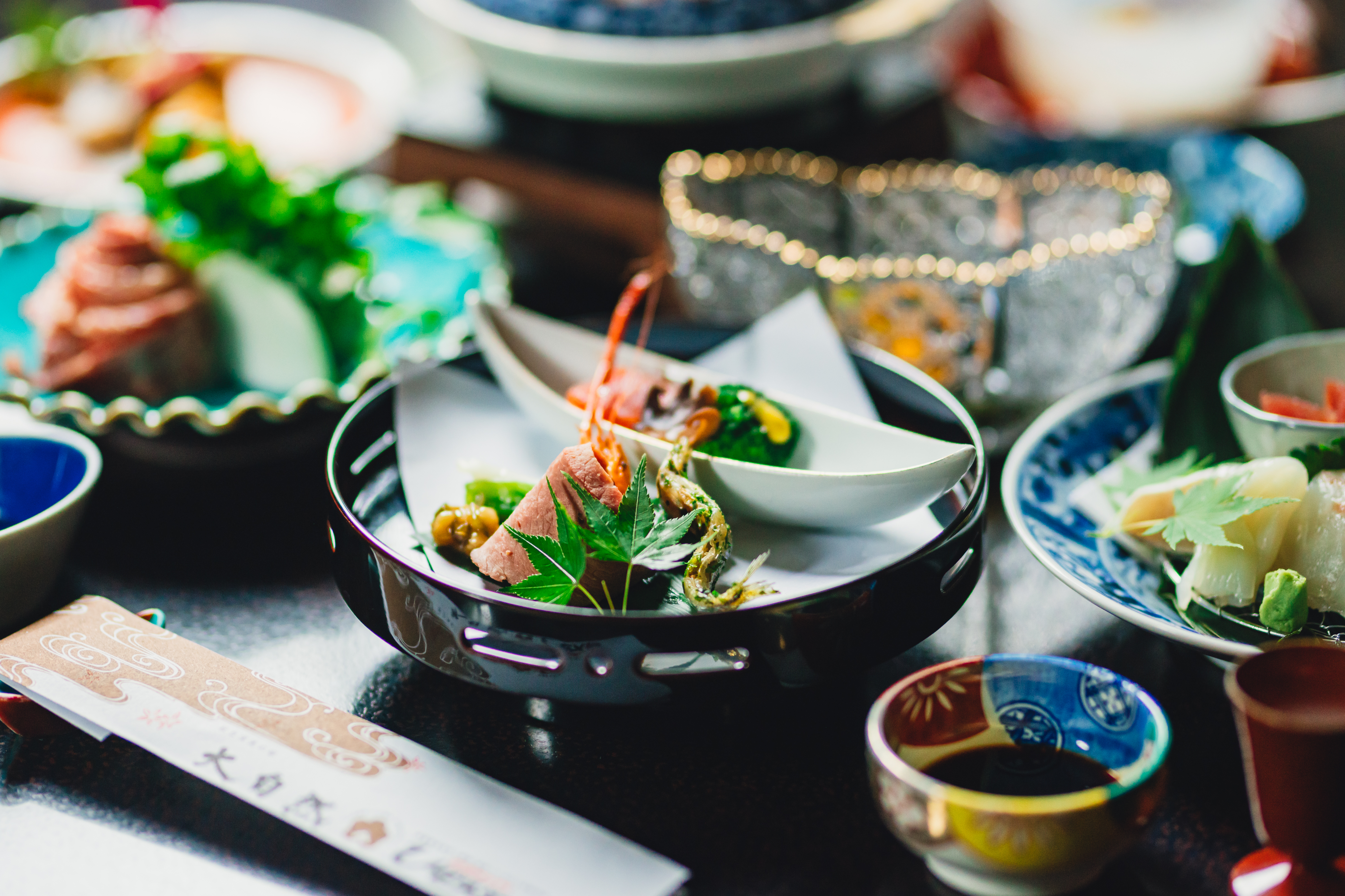 季節の会席料理をゆっくりご堪能下さい