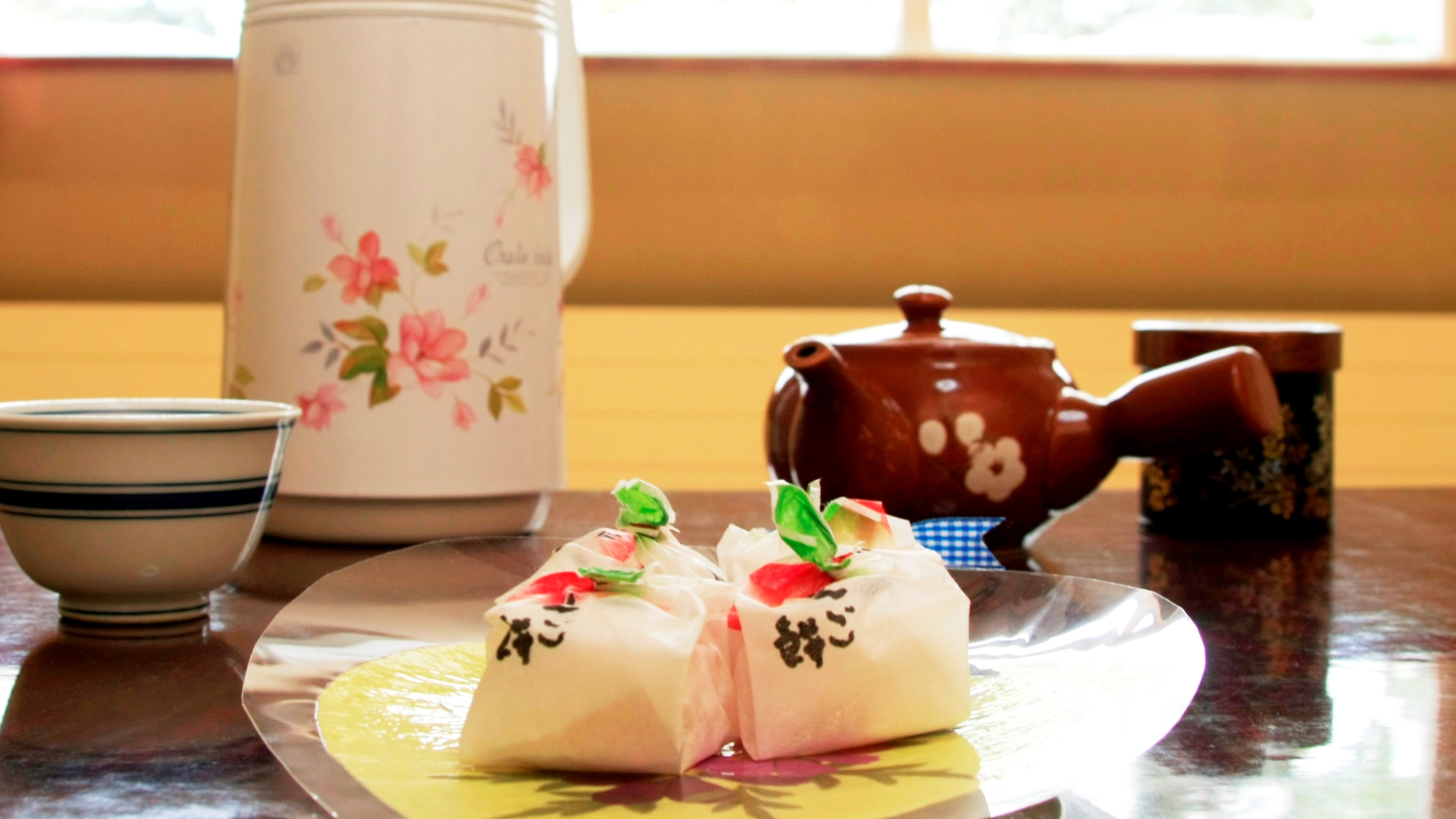 お茶セットのご用意ございます。