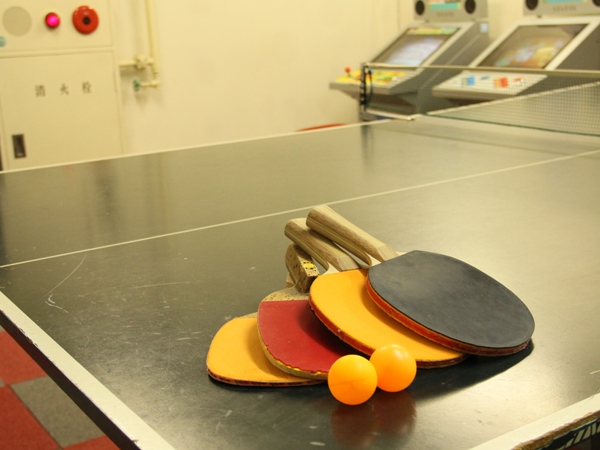 卓球台完備しています。