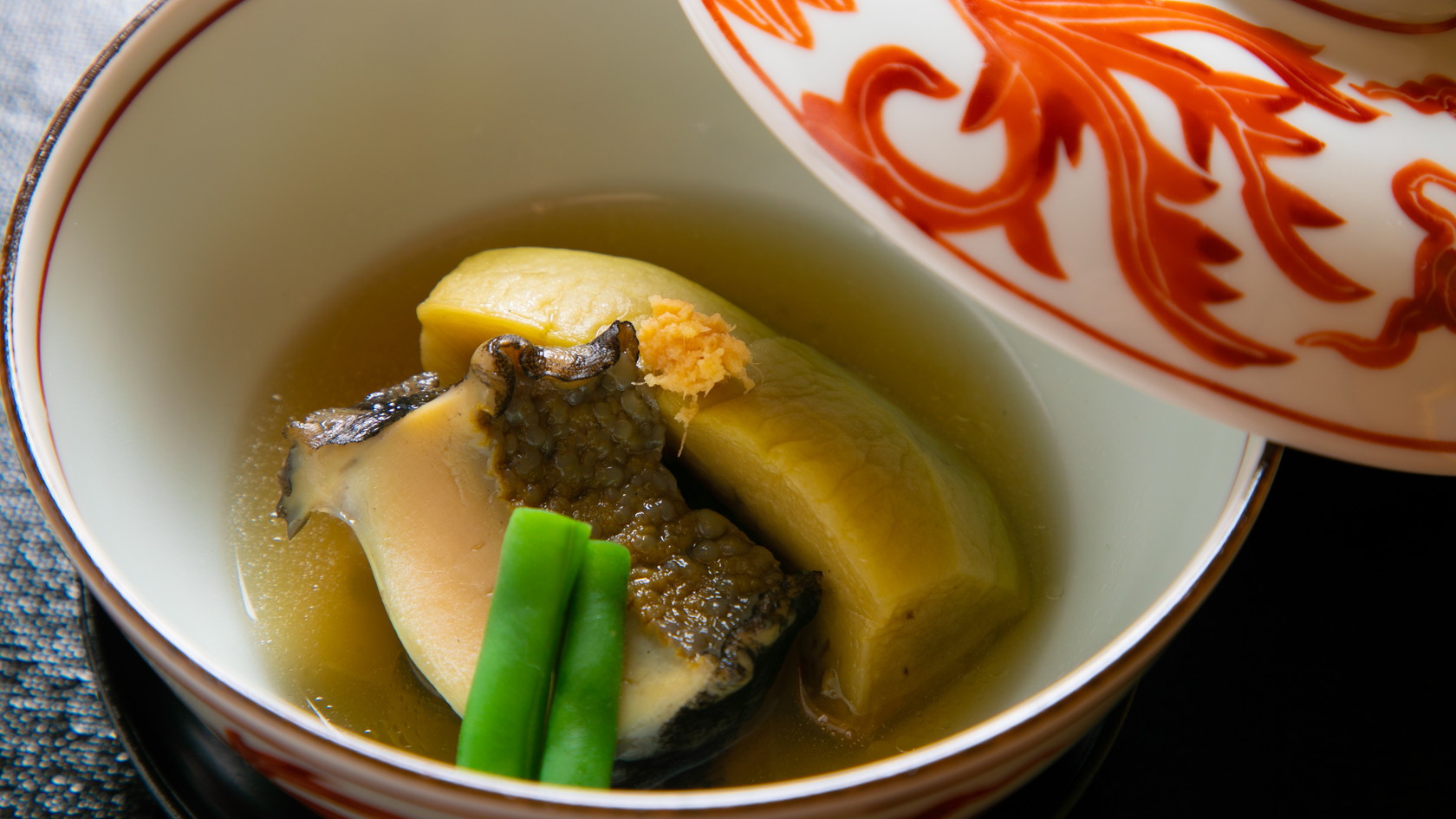 【基本＋選べるステーキ≪黒毛和牛or鮑≫】お部屋食◆ふきやのこだわり日本料理に贅沢一品｜1泊2食