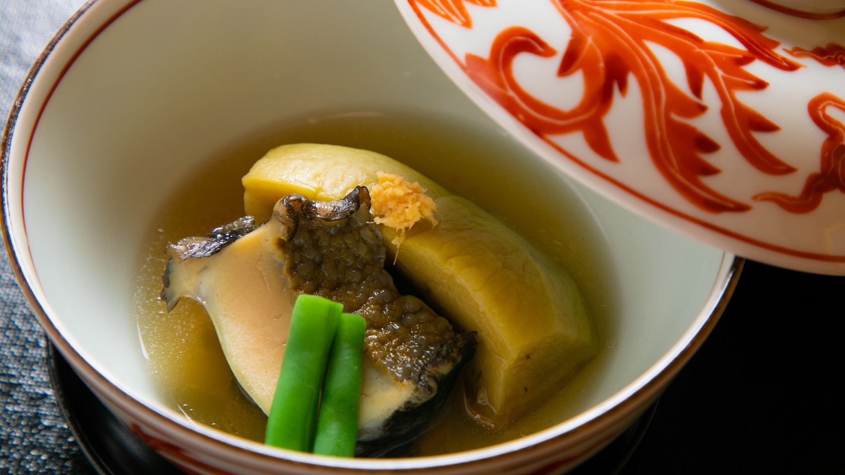 【基本＋選べるステーキ≪黒毛和牛or鮑≫】お部屋食◆ふきやのこだわり日本料理に贅沢一品｜1泊2食