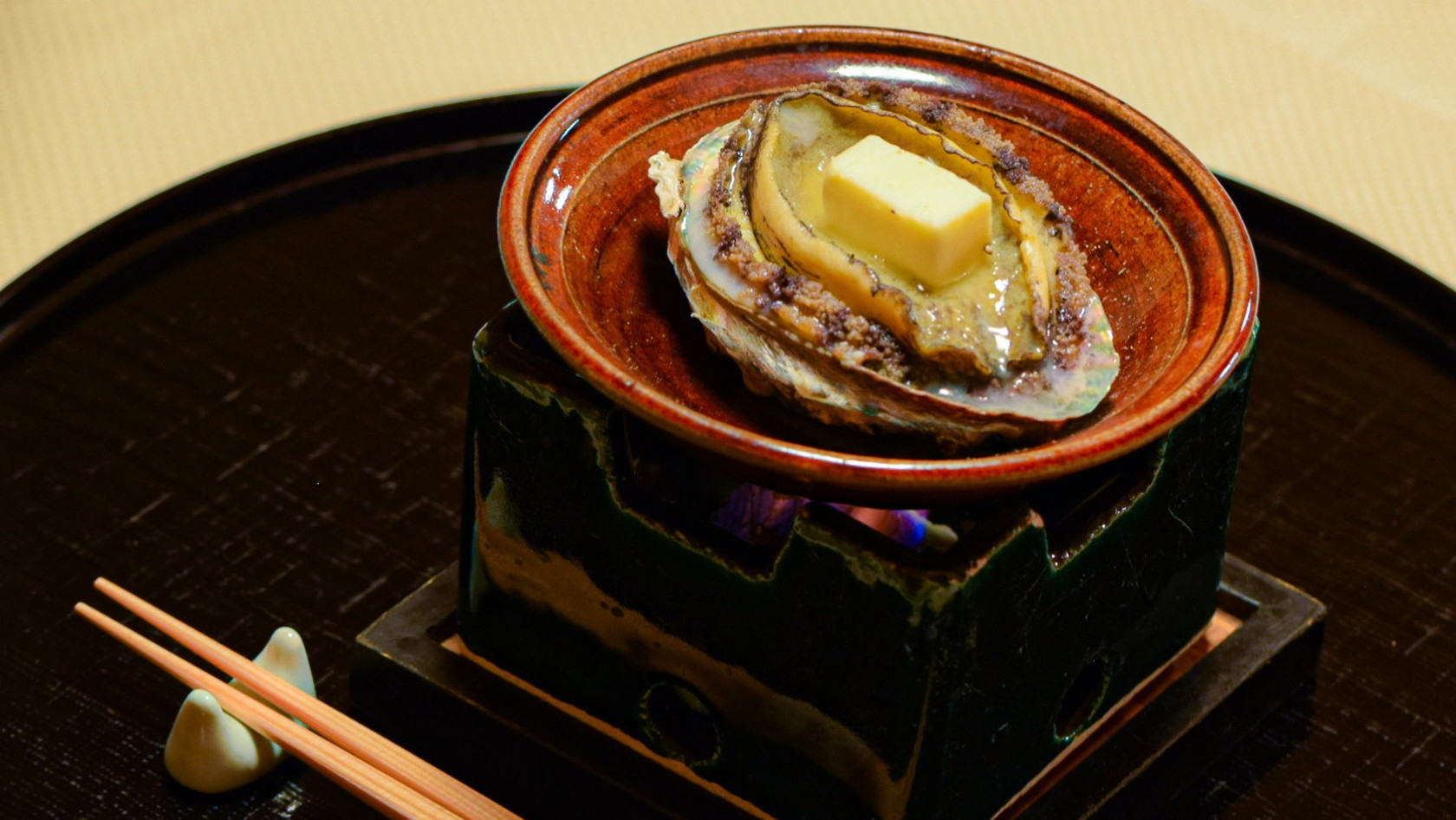 【基本＋選べるステーキ≪黒毛和牛or鮑≫】お部屋食◆ふきやのこだわり日本料理に贅沢一品｜1泊2食