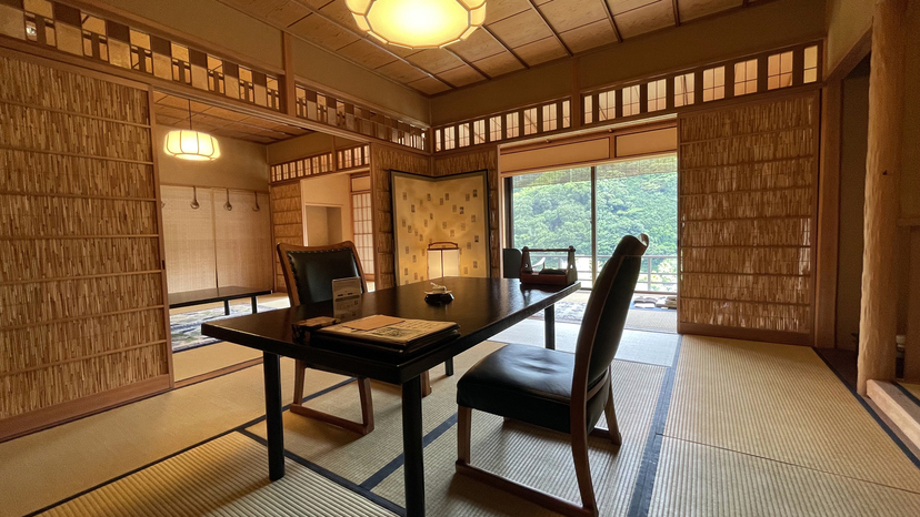 【特別室｜A】源泉内湯◆踏込＋10畳＋8畳＋広縁／角部屋