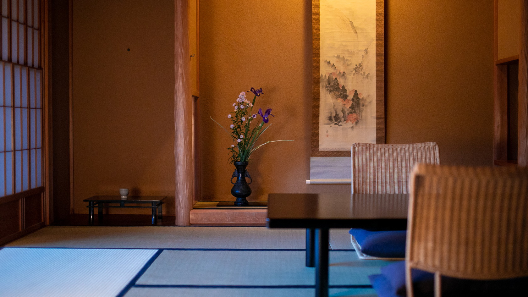 【特別室｜A】源泉◆踏込＋10畳＋8畳＋広縁／角部屋（74平米）