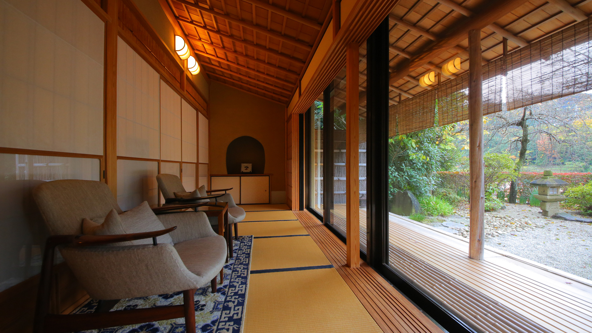 【貴賓室｜S】広々とした縁側でゆったりと