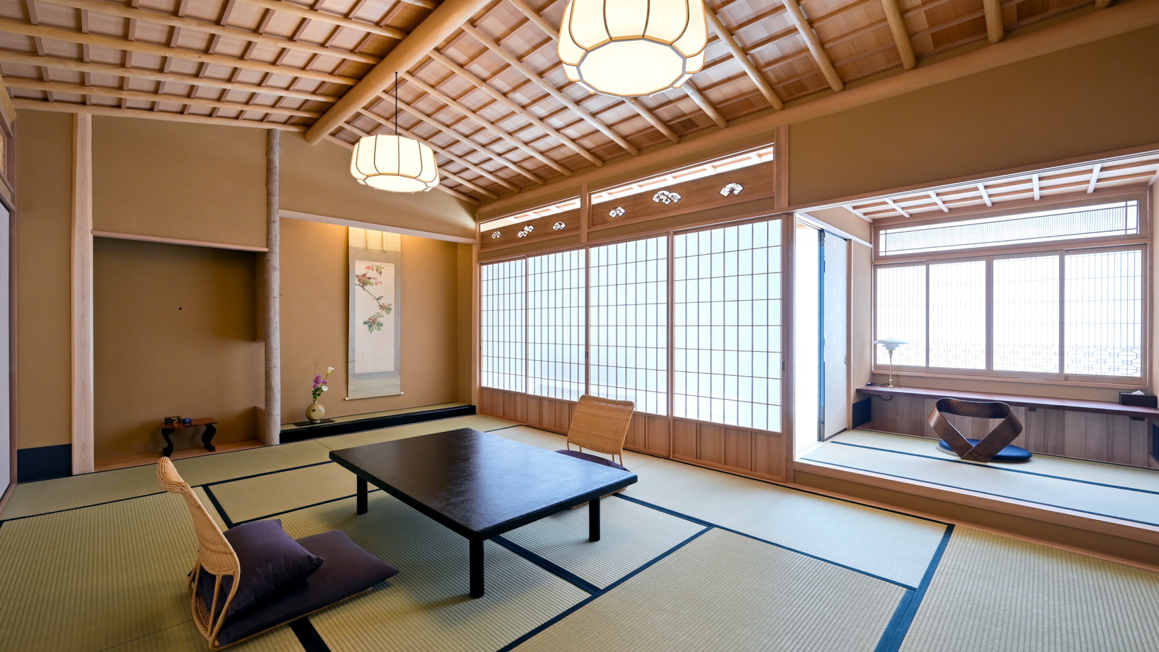 【特別室｜Y】書院で庭を眺めながら読書などお楽しみいただけます