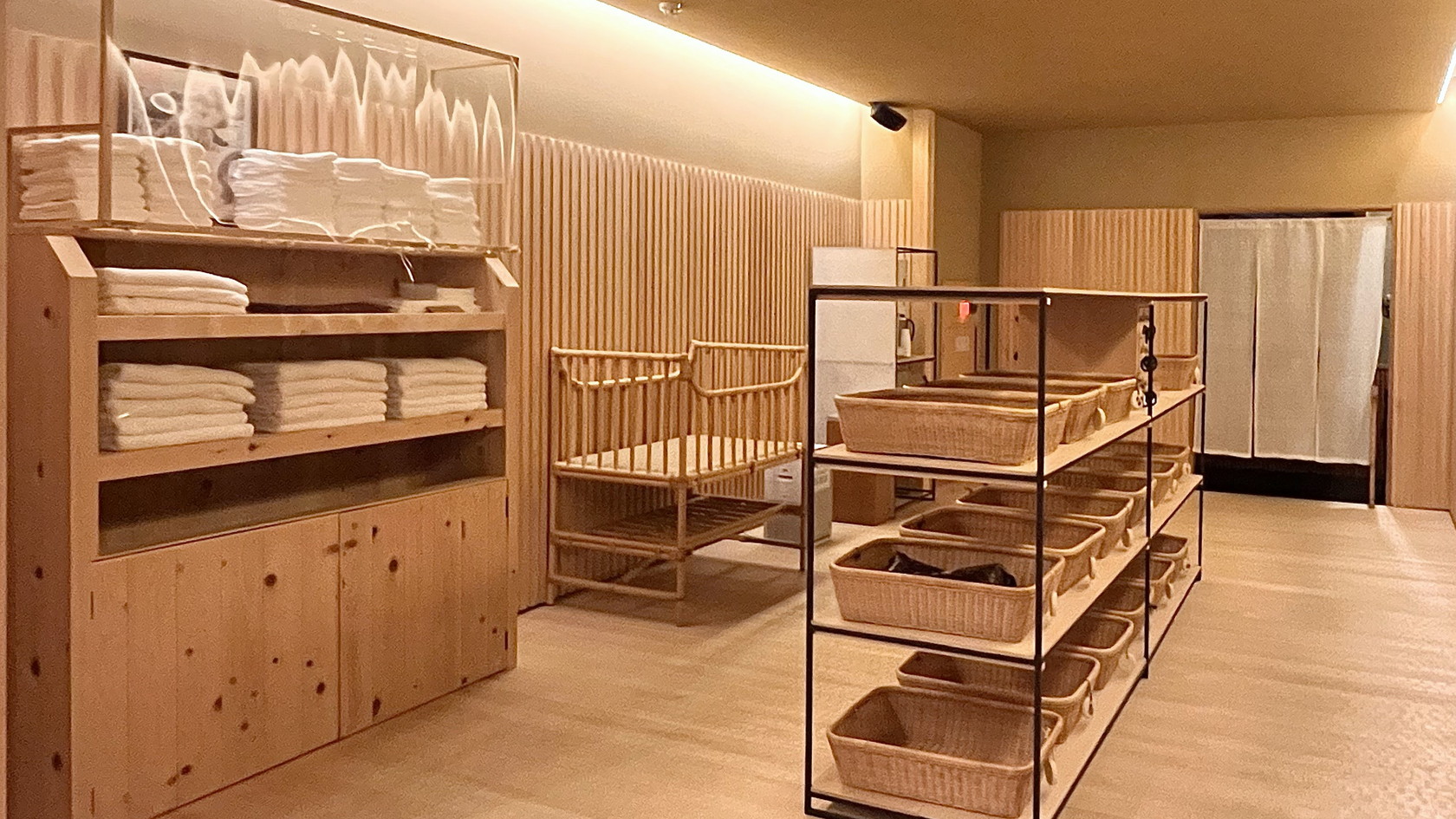 大浴場内には、バスタオルとフェイスタオルをご用意しております。