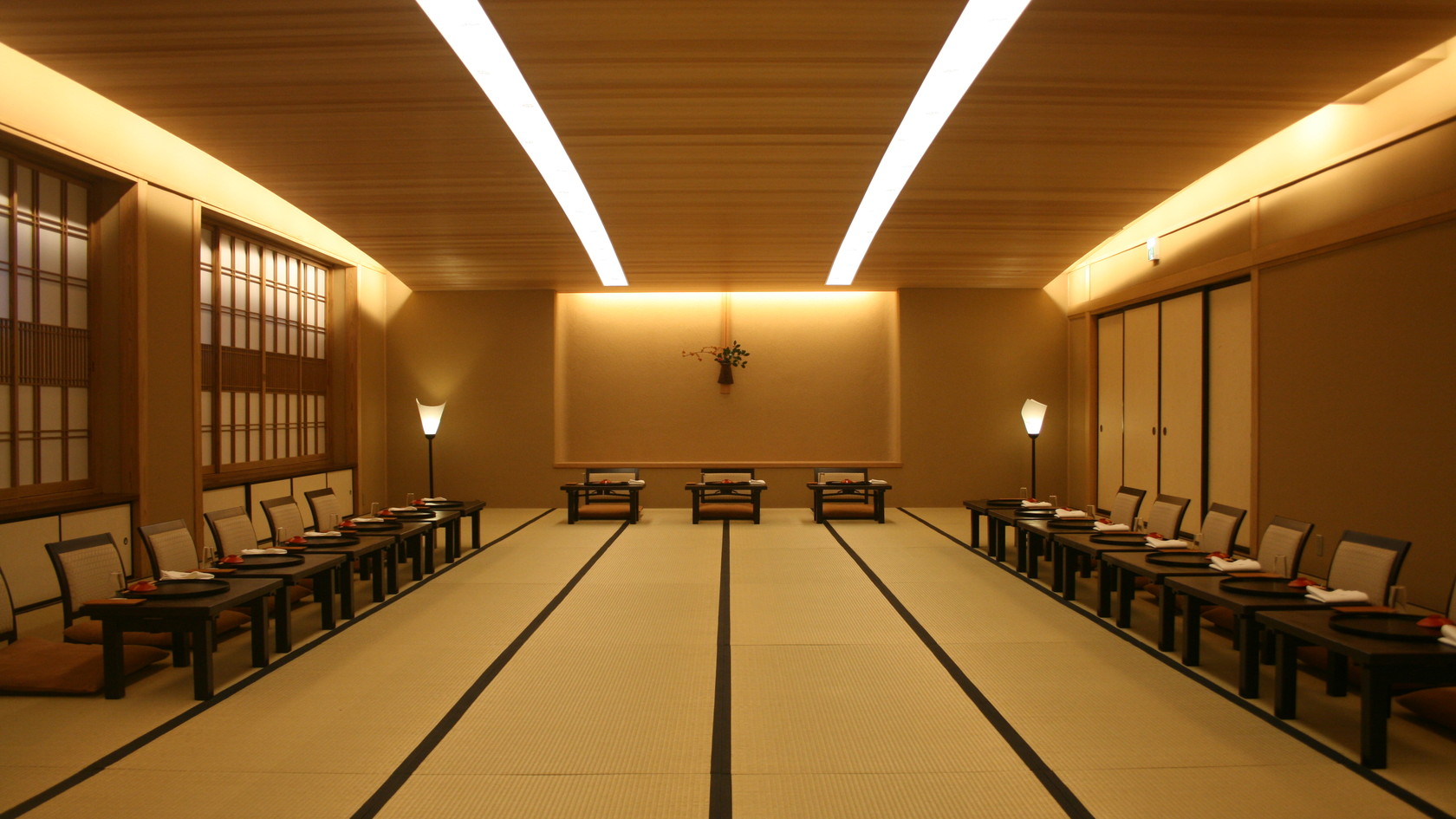 【宴会場】会議室としてもお使いいただけます。