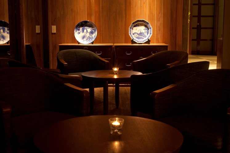 ロビー(夜の時間帯)