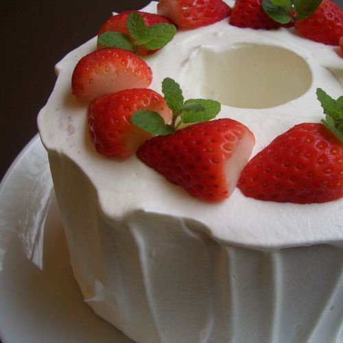 お祝い用のサプライズケーキとして*サイズは17インチ*(イメージ)