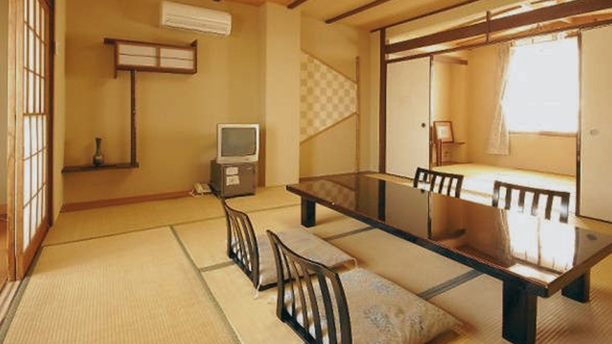 【和室14畳】花火が見える部屋