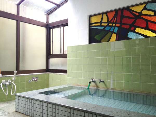 【素泊まり】気軽に温泉旅◆源泉かけ流し貸切風呂＜平日限定＞