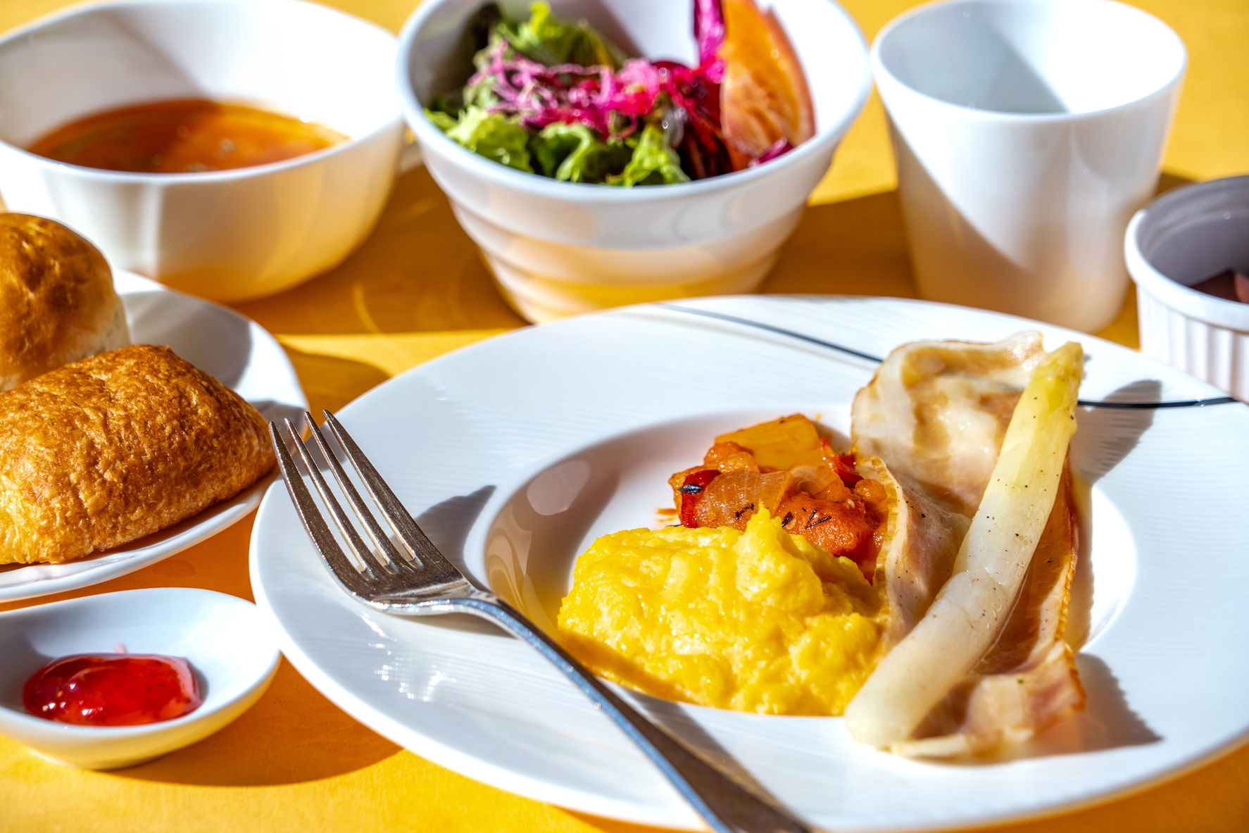＜美食体験＞厳選牛メイン×旬の美味を味わう贅沢フルコース【2食付】