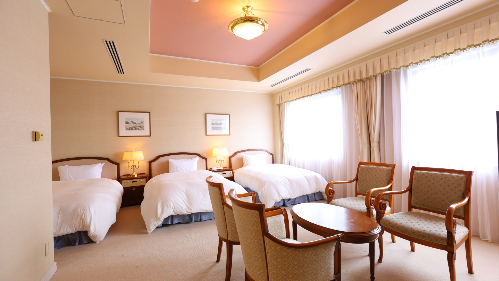 スィートルーム リビング