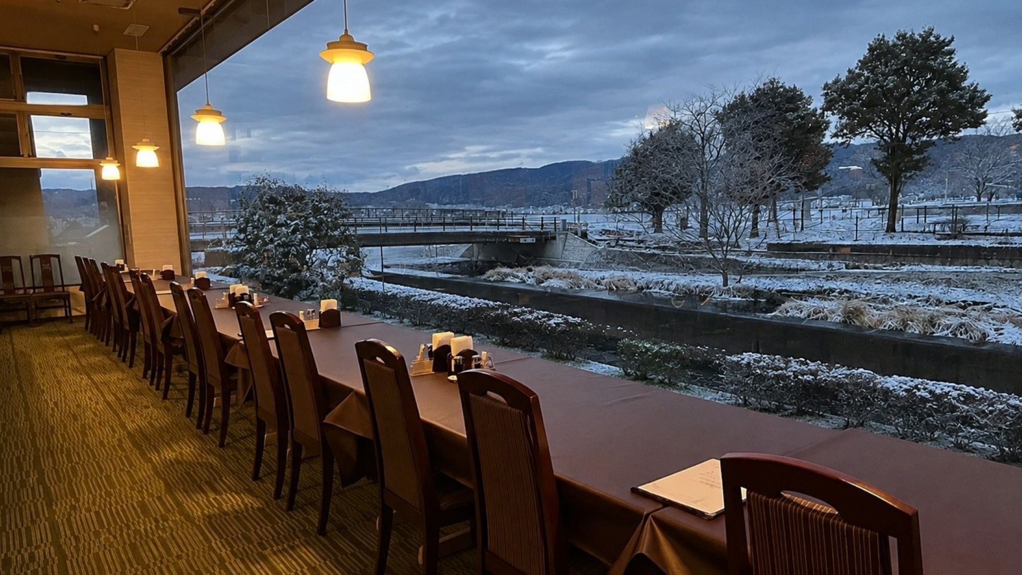 【年末年始ひとり旅】夕食は「本日の中華コース料理」をビュッフェスタイルで！＜夕朝食付＞現地決済限定